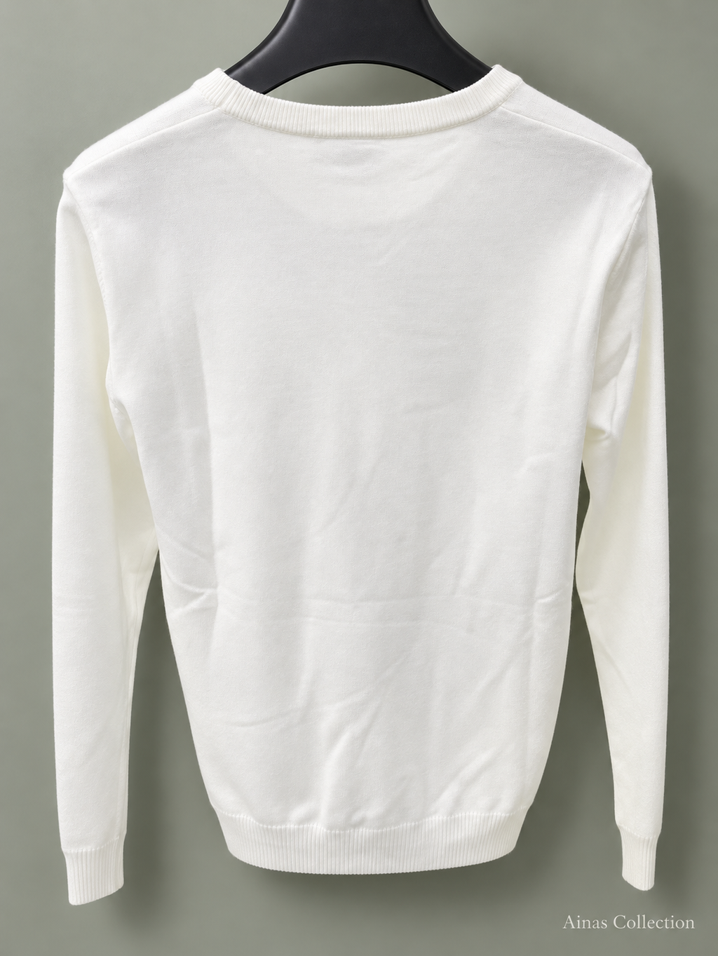 Ainas Collection off-white knit sweater, actual supplied back photograph with edited background